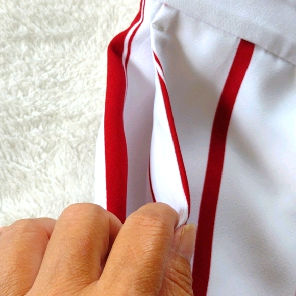 Banana Republic red and white stripe pants - Picture 5 of 9
